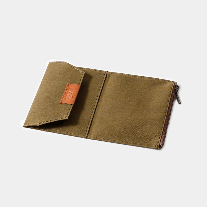 TRAVELER'S FACTORY Cotton Zipper Case Olive // Passport