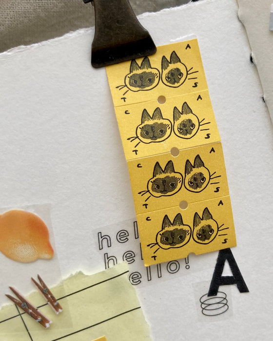 羊君 somesortof.fern Label Sticker // Yellow Cats