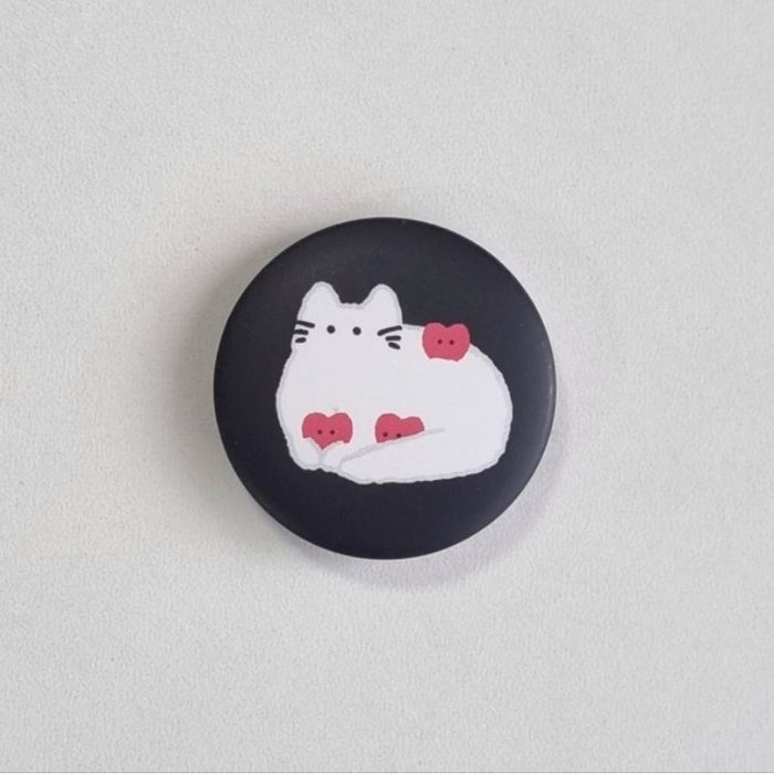 Everidayyou Button Badge // White Cat & Little Hearts